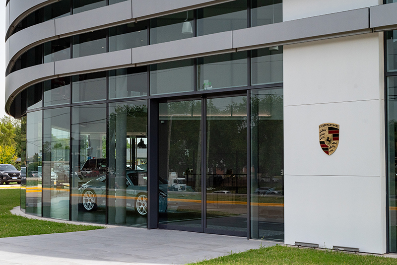 Porsche Center Buenos Aires - CARPEAL Design Porsche Center Buenos Aires - CARPEAL Design