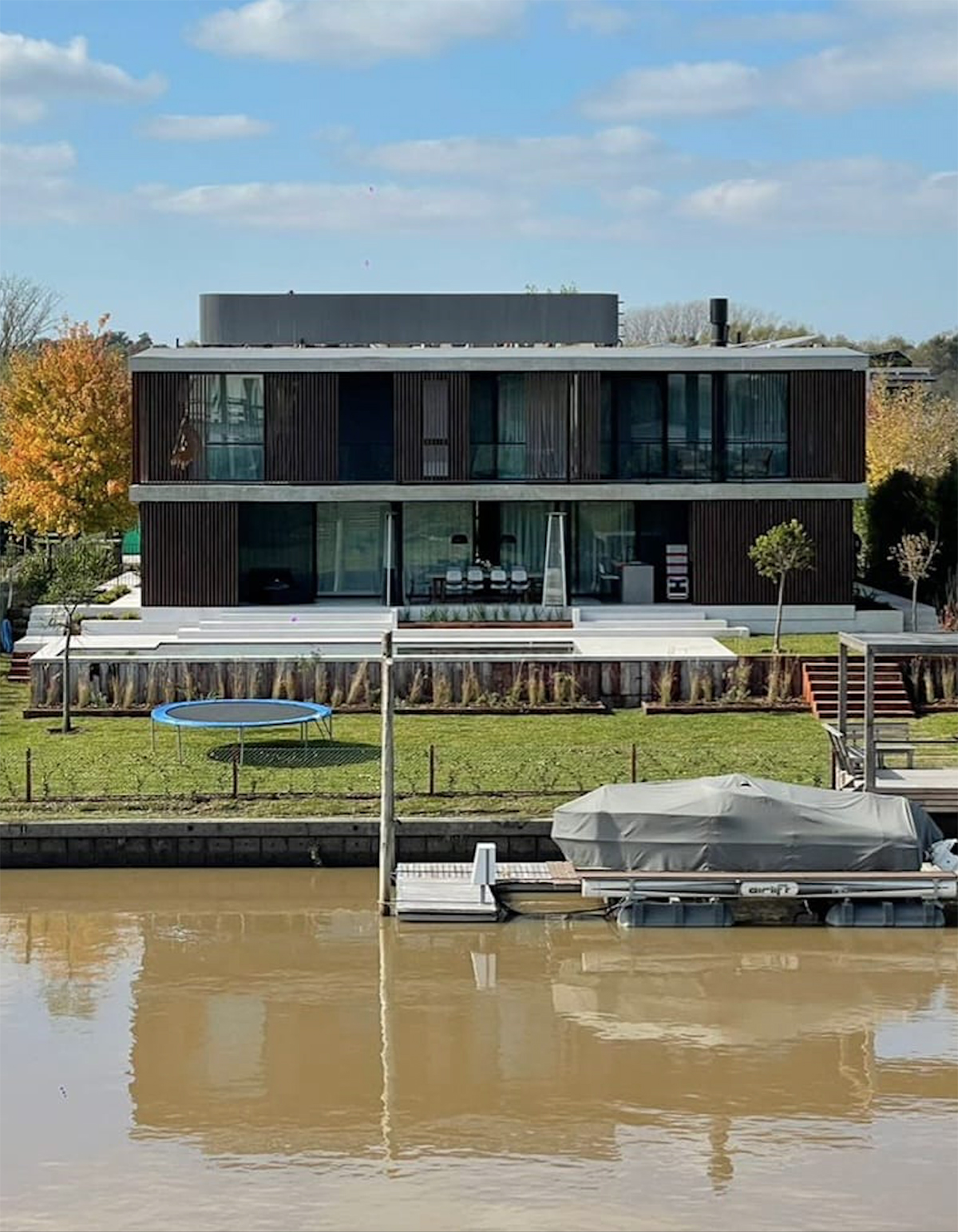 Albanueva - Lerner Raffo Arquitectos - CARPEAL Haus