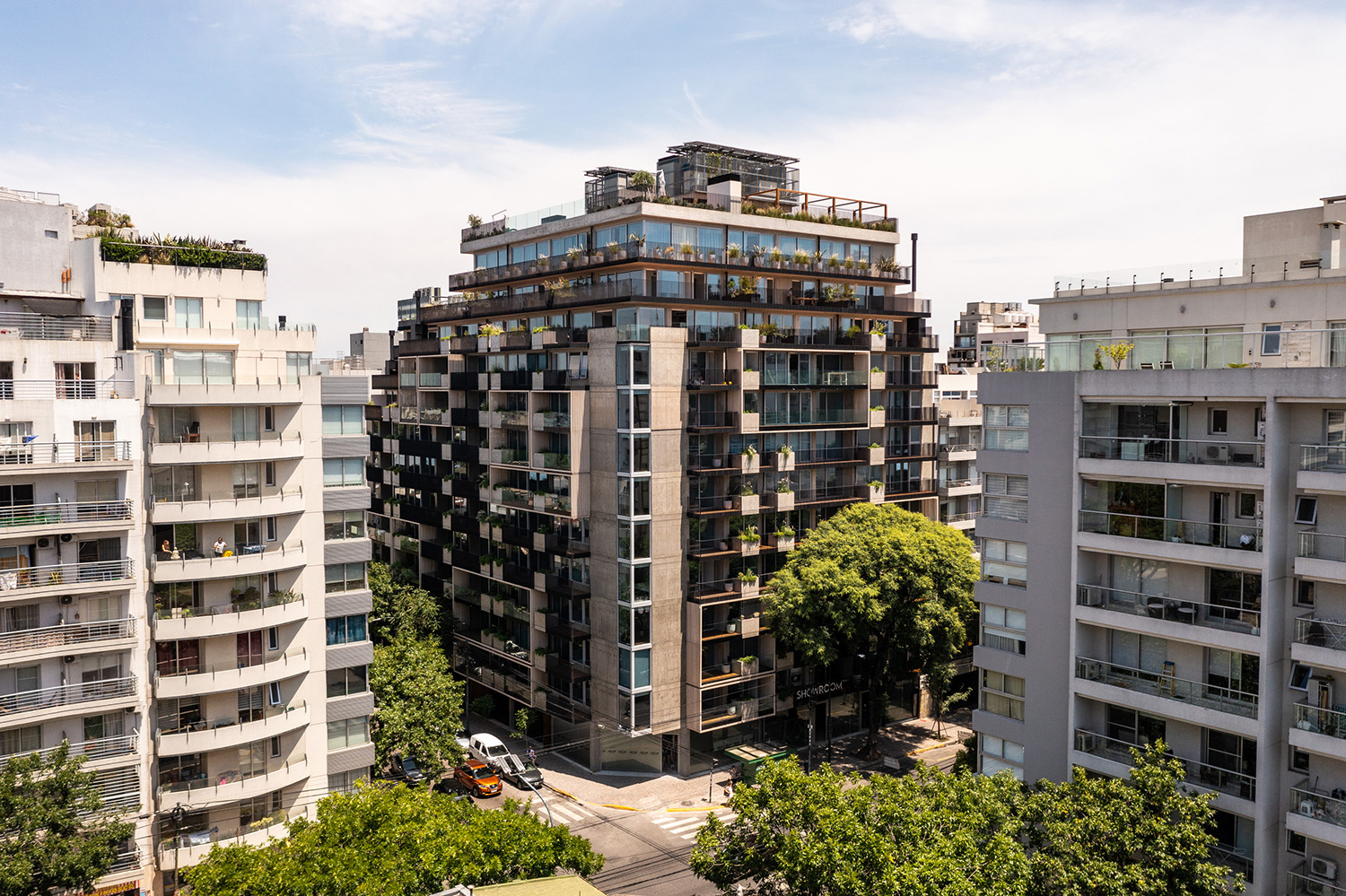 Donna Reggia - Estudio AZCUY - CARPEAL Building Donna Reggia - Estudio AZCUY - CARPEAL Building