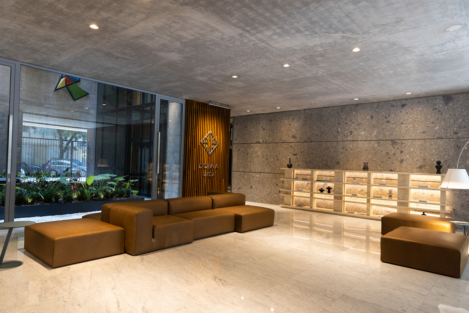 Donna Reggia - Estudio AZCUY - CARPEAL Building Donna Reggia - Estudio AZCUY - CARPEAL Building