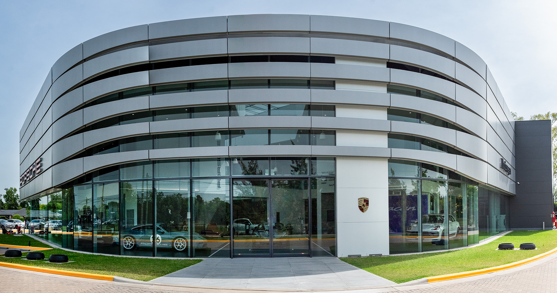 Porsche Center Buenos Aires - CARPEAL Design