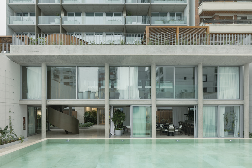 Donna Magna - Estudio AZCUY - CARPEAL Building Donna Magna - Estudio AZCUY - CARPEAL Building