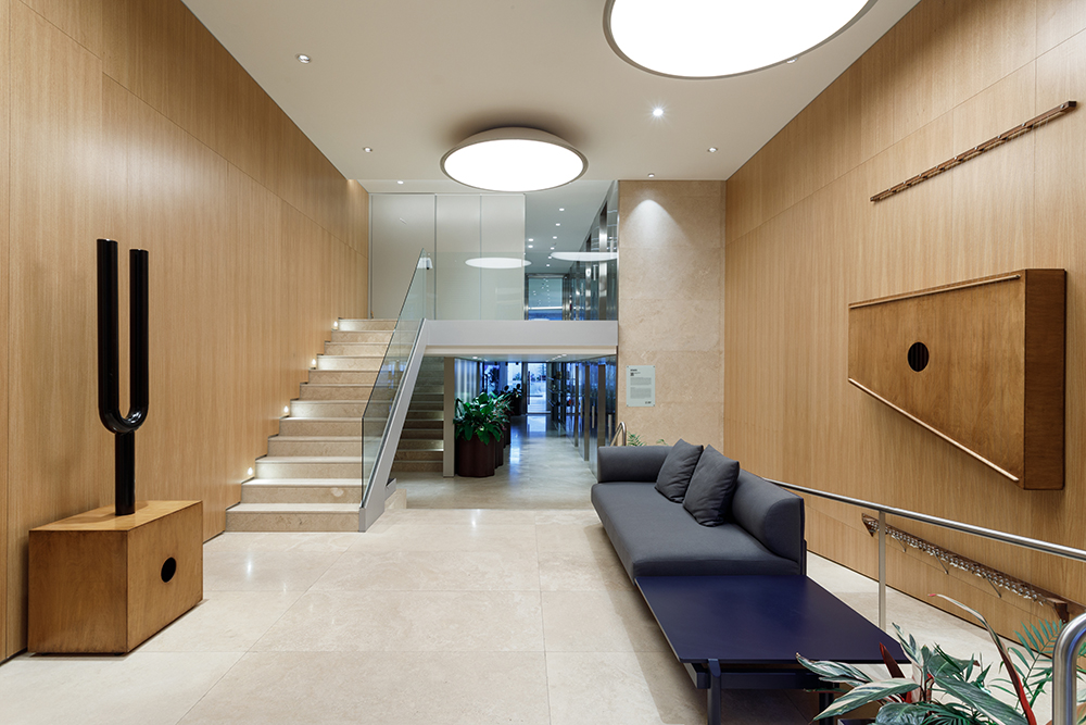 Donna Magna - Estudio AZCUY - CARPEAL Building Donna Magna - Estudio AZCUY - CARPEAL Building
