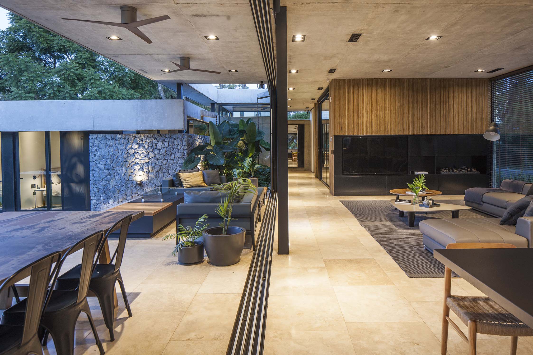 Casa BT - Jorgelina Tortorici Arq. y Asociados - CARPEAL Haus Casa BT - Jorgelina Tortorici Arq. y Asociados - CARPEAL Haus