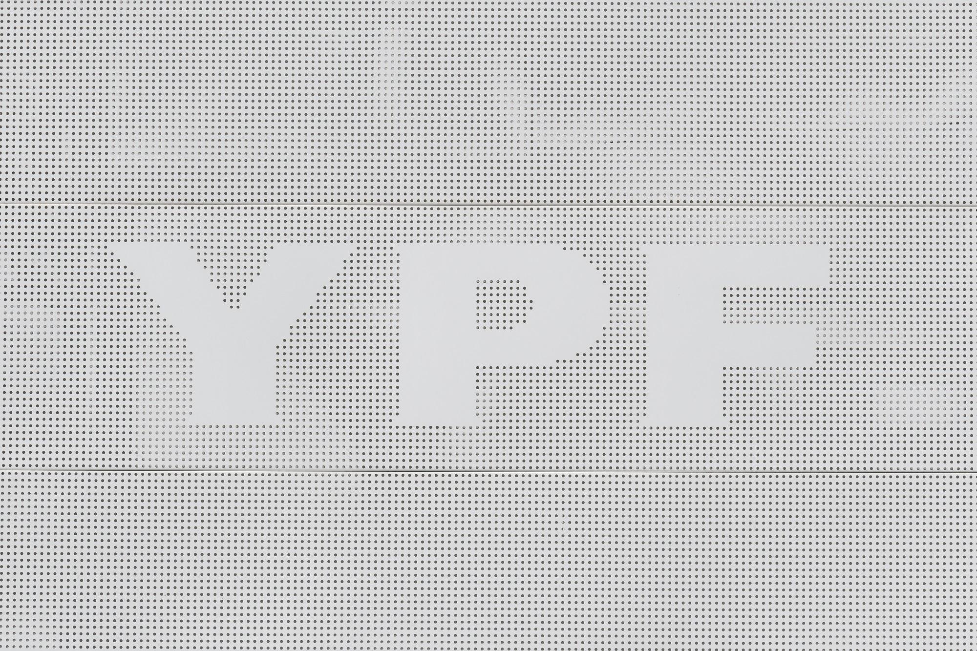 YPF E53 - CARPEAL Design - Hunter Douglas YPF E53 - CARPEAL Design - Hunter Douglas
